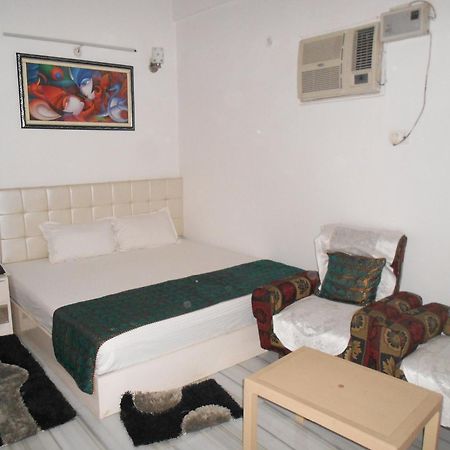 Ds Residency Varanasi-Prime Location-Parking Dış mekan fotoğraf