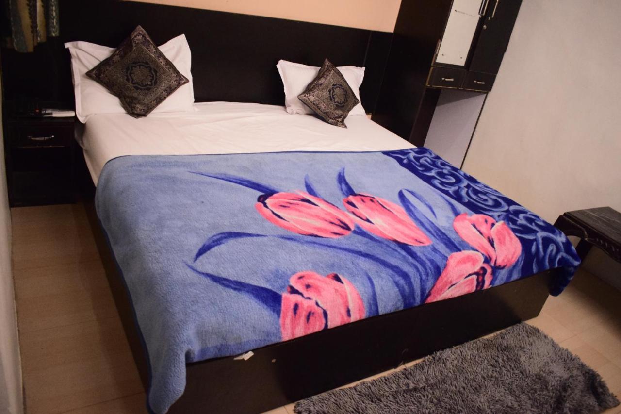 Ds Residency Varanasi-Prime Location-Parking Dış mekan fotoğraf