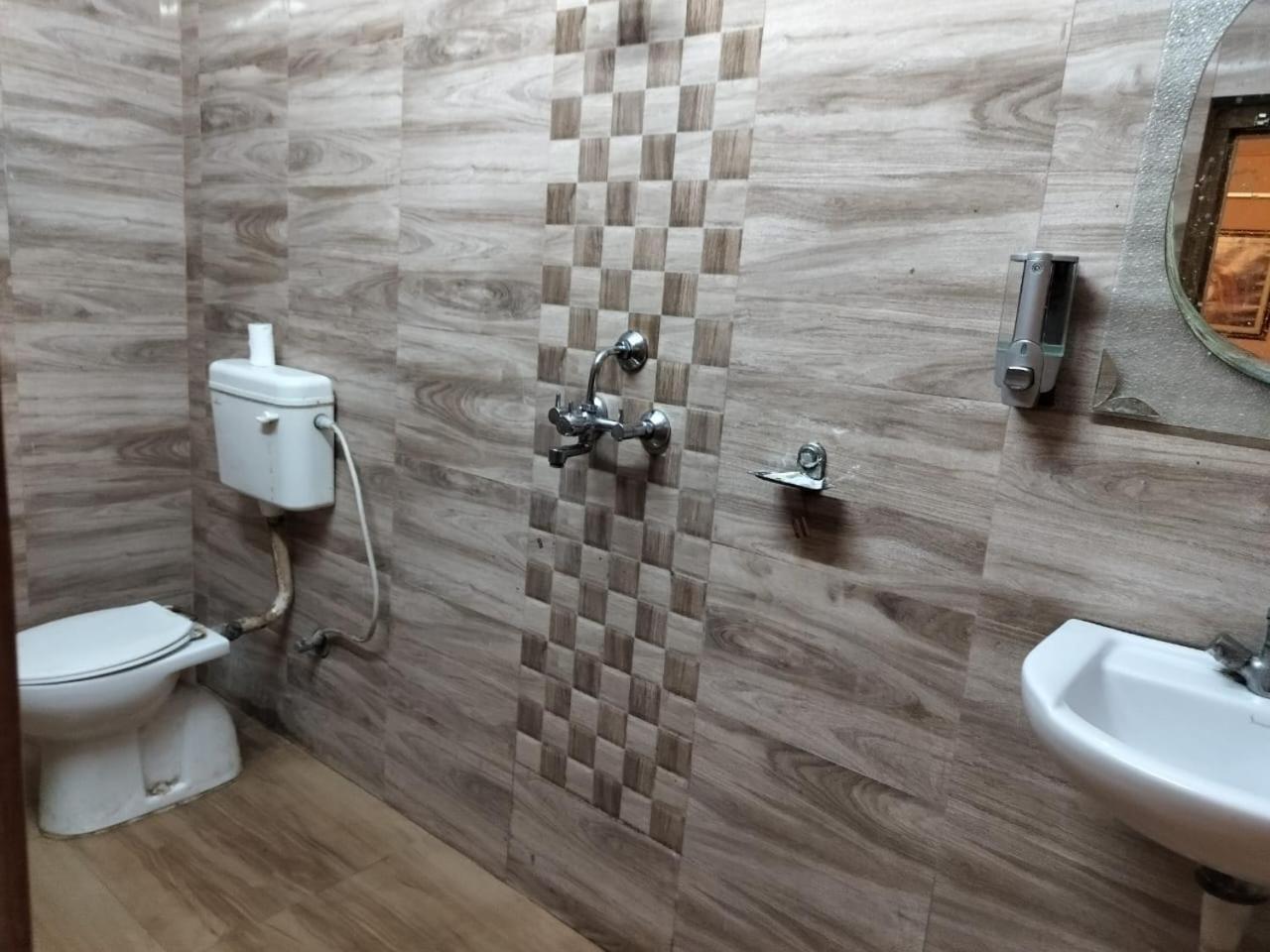 Ds Residency Varanasi-Prime Location-Parking Dış mekan fotoğraf