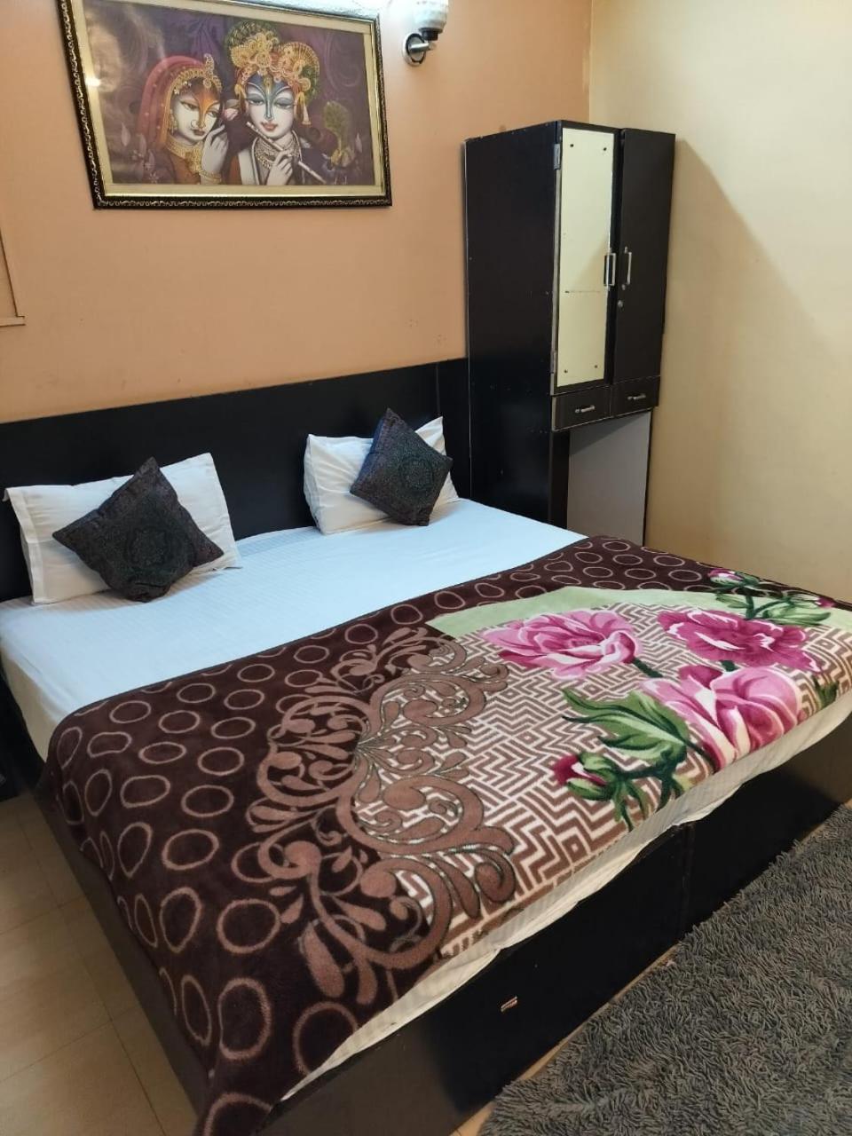 Ds Residency Varanasi-Prime Location-Parking Dış mekan fotoğraf