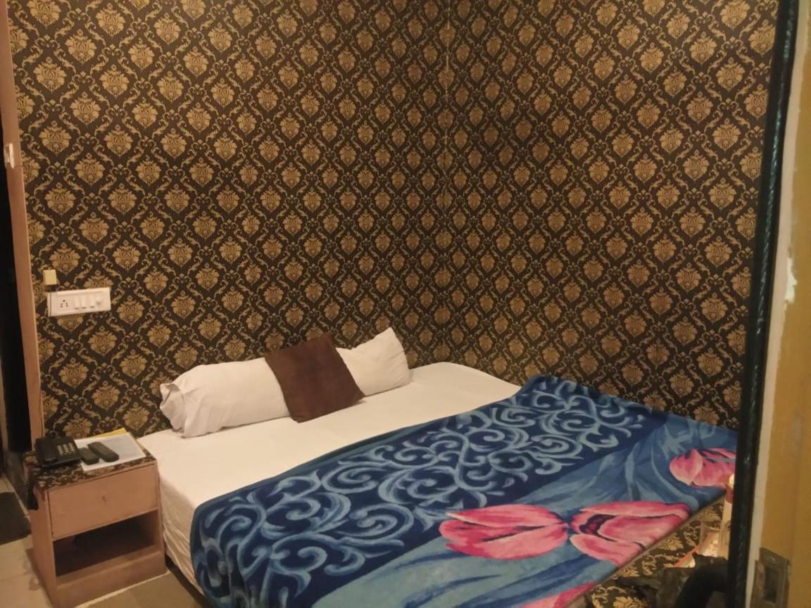 Ds Residency Varanasi-Prime Location-Parking Dış mekan fotoğraf